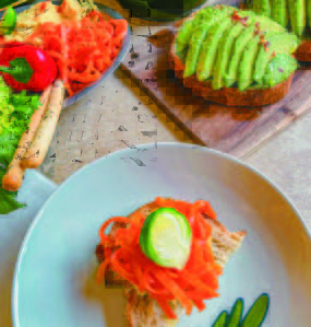 Conte De Tulear - Afternoon Brunch at a Friend's House 3