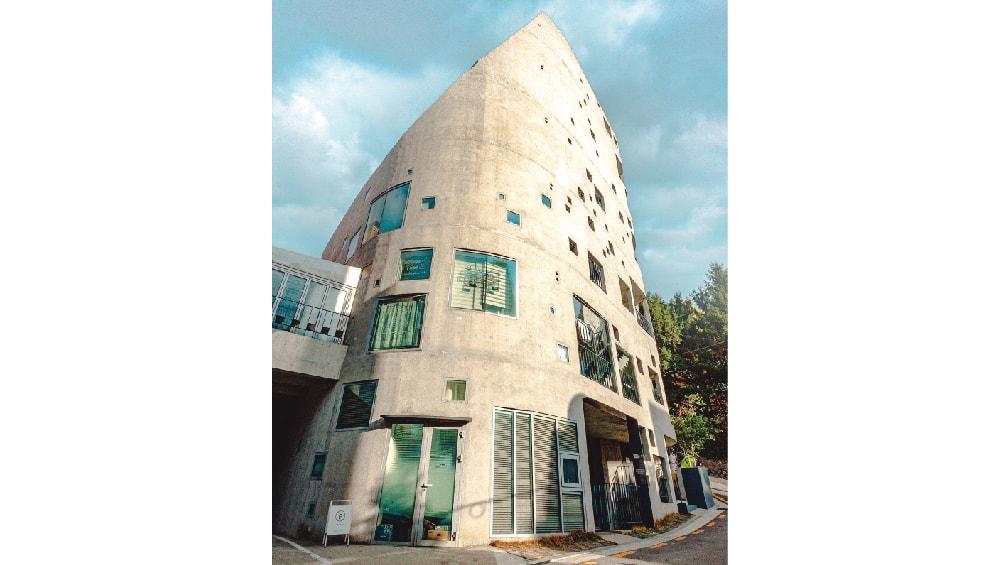 Espace - Architectural Response to Urban Green Space 2