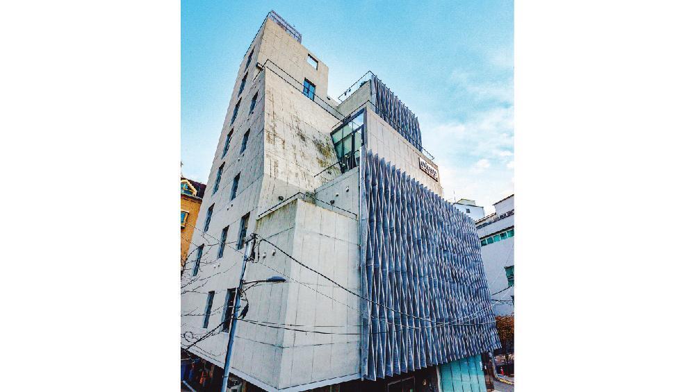 Starship Entertainment 2