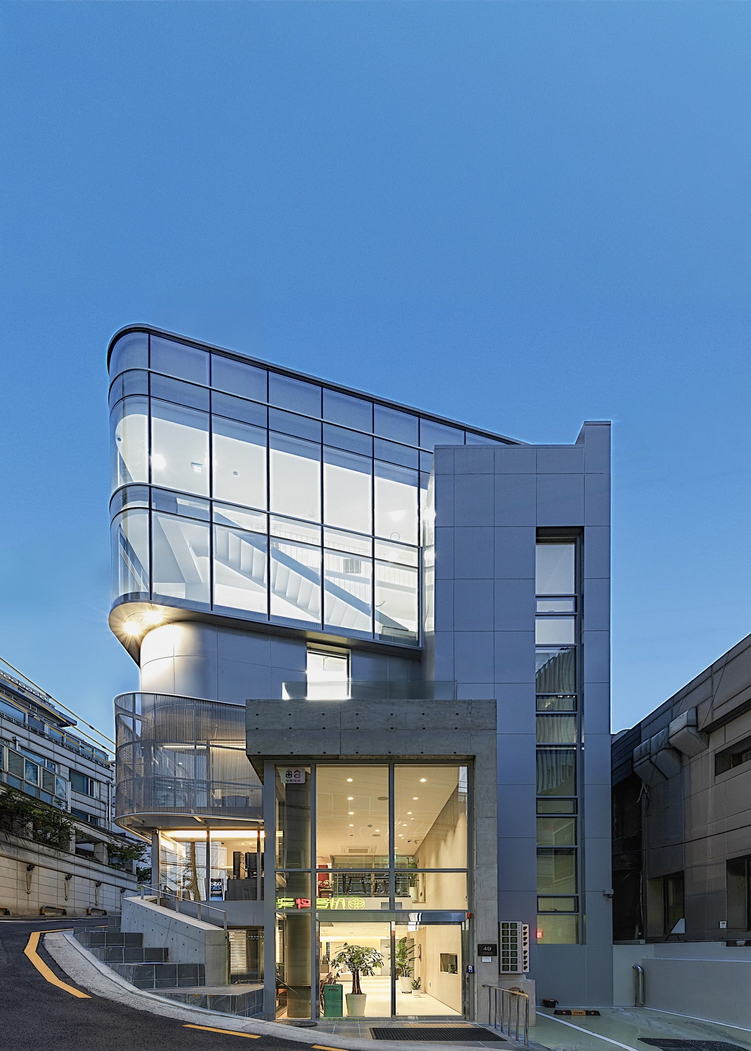 N. 1127 (2024 Beautiful Architecture Award) 2
